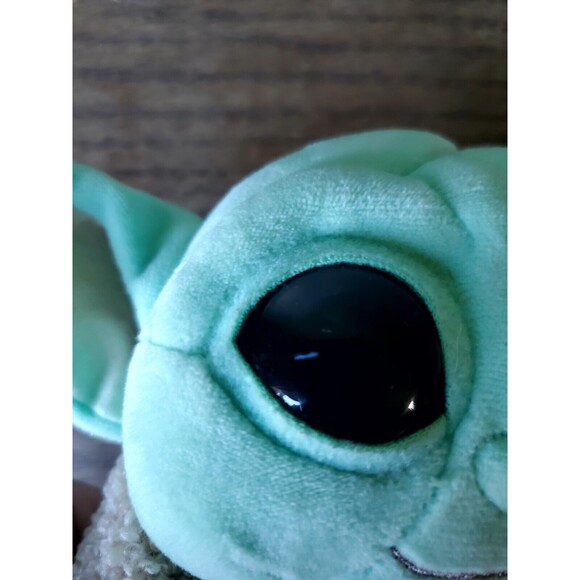 Star Wars Baby Yoda The Mandalorian 8" Small Plush Stuffed Figure 2020 - Picture 7 of 10